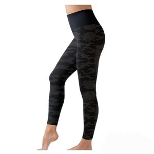 Warner's No Muffin Top Black Camo Seamless Legging Small Blissful Benefits NEW